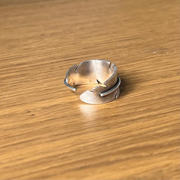Gwenver Feather Ring