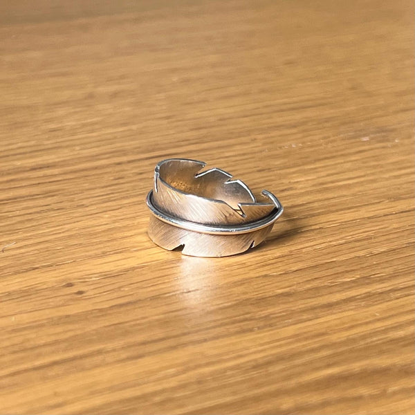 Gwenver Feather Ring